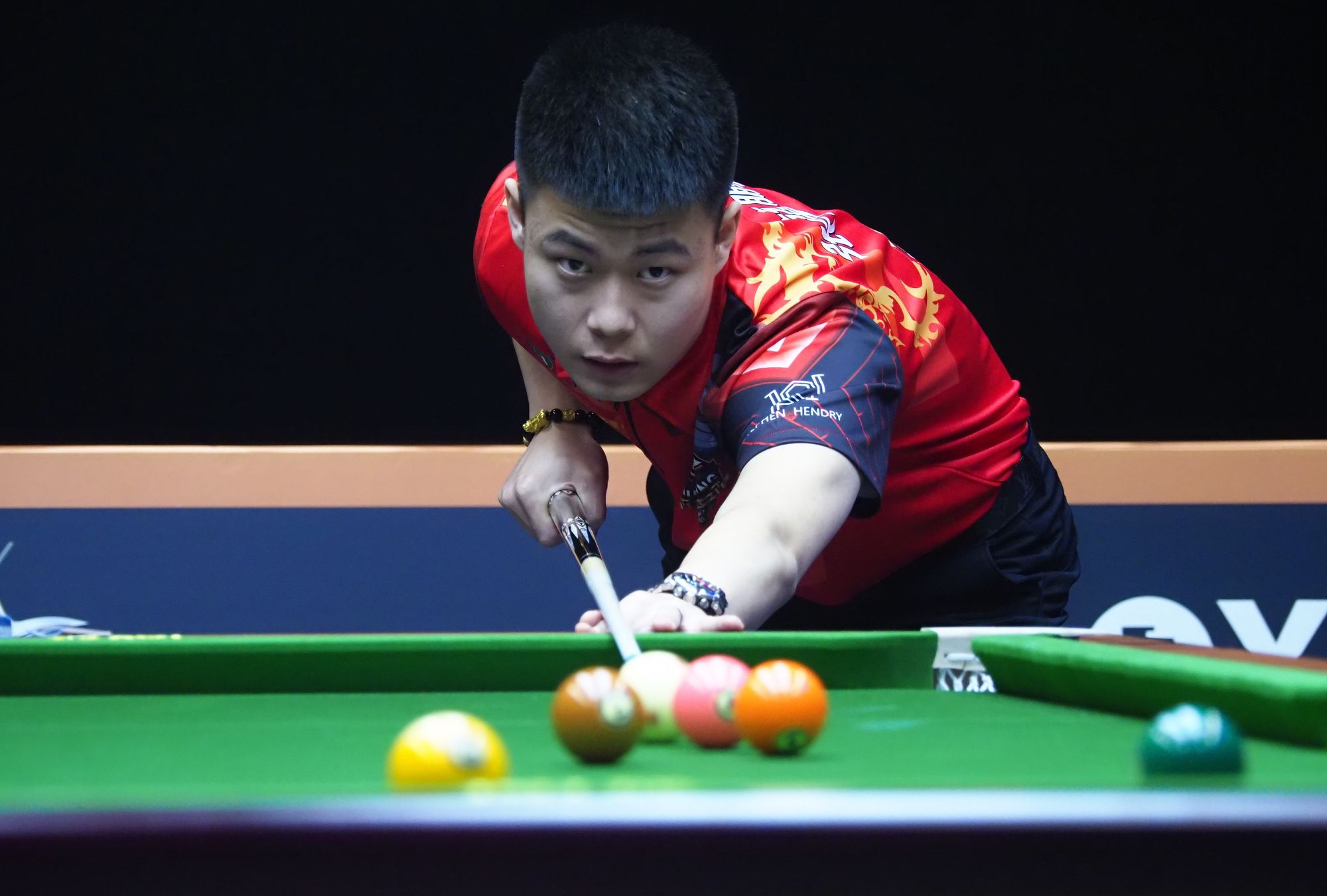 以年轻球员 以年轻球员